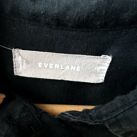 'The Must-Have Shirt' in Linen from Everlane - Black - Picture 7 of 9